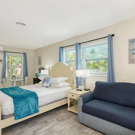 Siesta Key Palms Resort Point O'Rocks Exterior photo