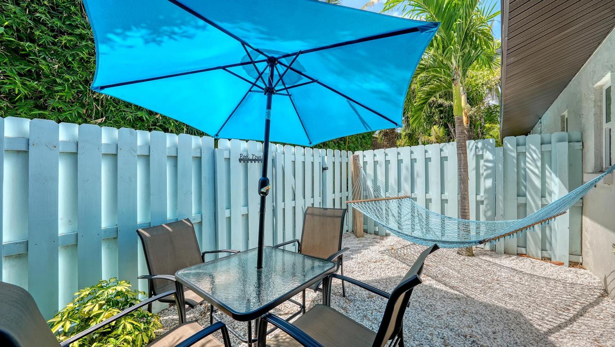 Hotel Siesta Key Palms 3*