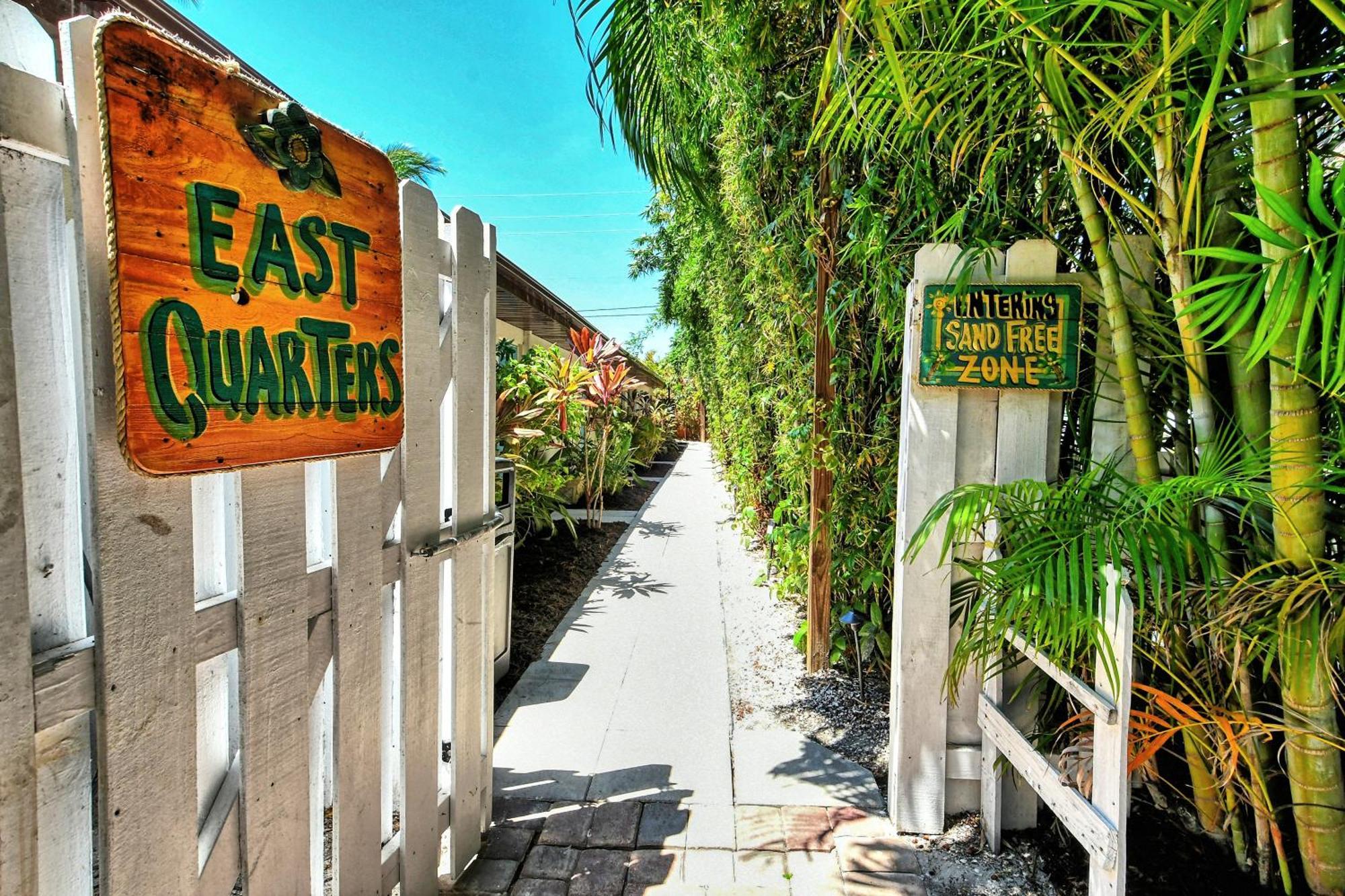 Siesta Key Palms Hotel Point O'Rocks