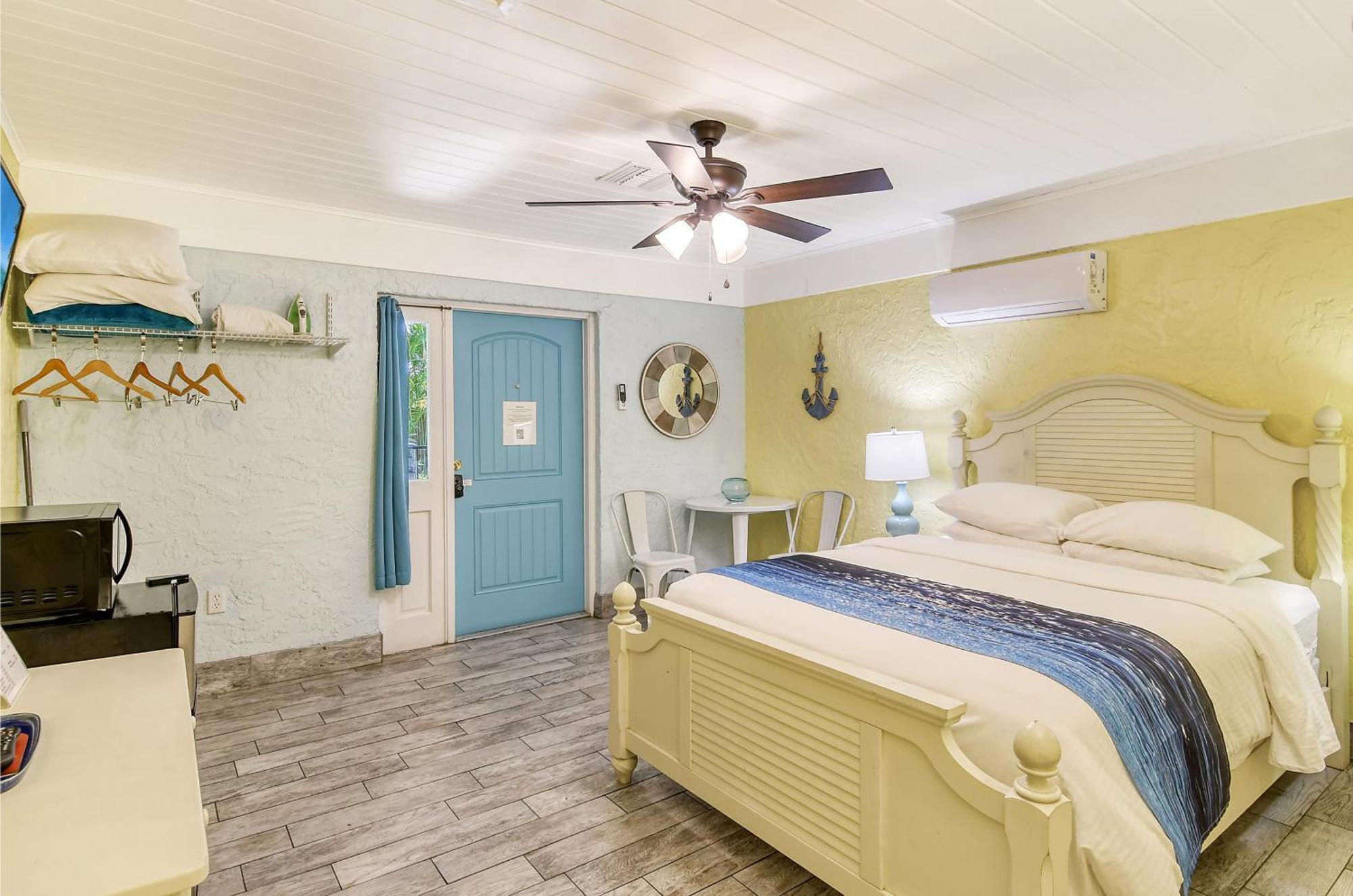 Hotel Siesta Key Palms 3*